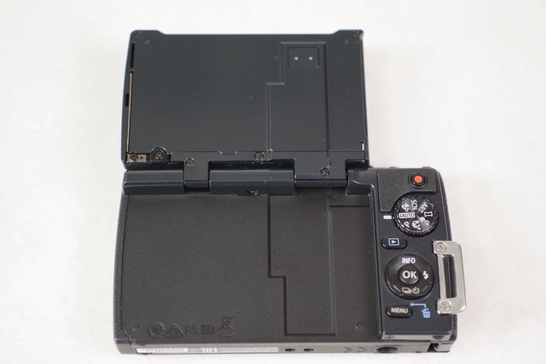 【極美品】OLYMPUS TG-850 防水 防塵 耐衝撃 元箱・付属品有り