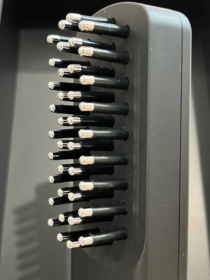 Brighte スカルプブラシ USBケーブル付