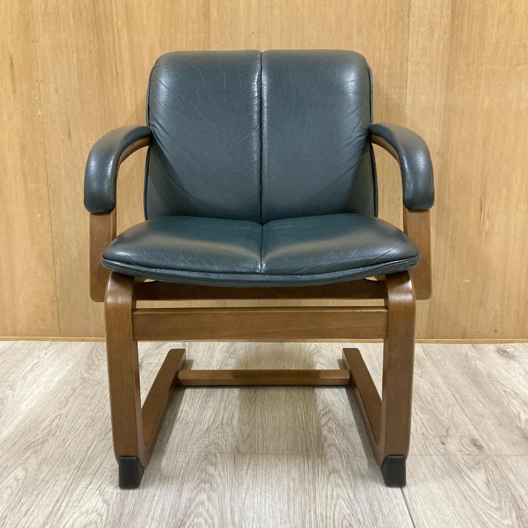 冨士ファニチア　アームチェア　一人掛けソファ　本革　D