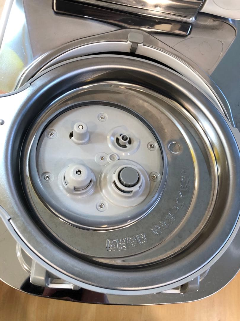 Panasonic パナソニック 炊飯器 可変圧力IH SR-PW109