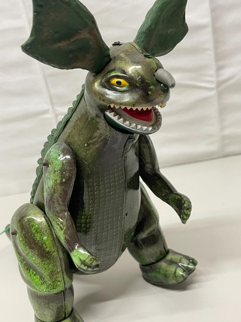 ◆恐怖の地底怪獣バラゴン ブリキ 緑色 ラジコン　09345