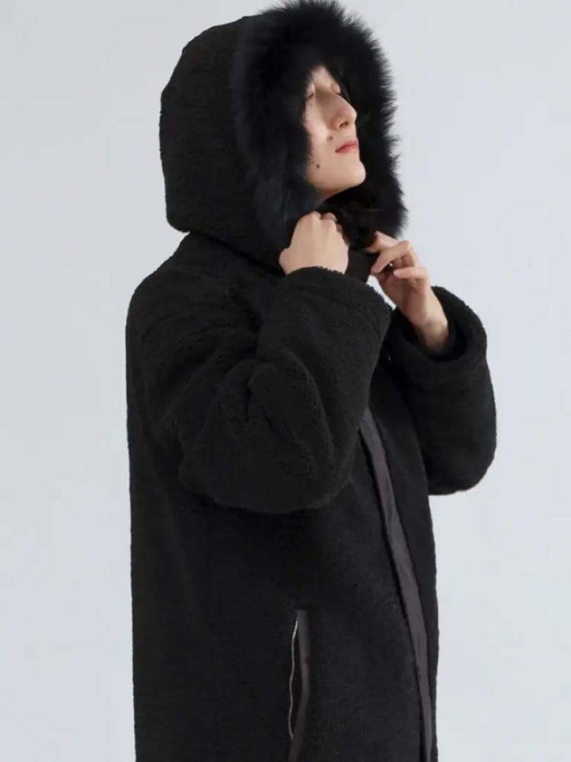 楽*々様 オークション出品 LASUDファーボアコート未使用品サイズ9号　定価3