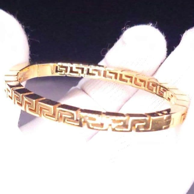 【美品】ヴェルサーチ バングル ブレスレット グレカ メデューサ ゴールド系 M