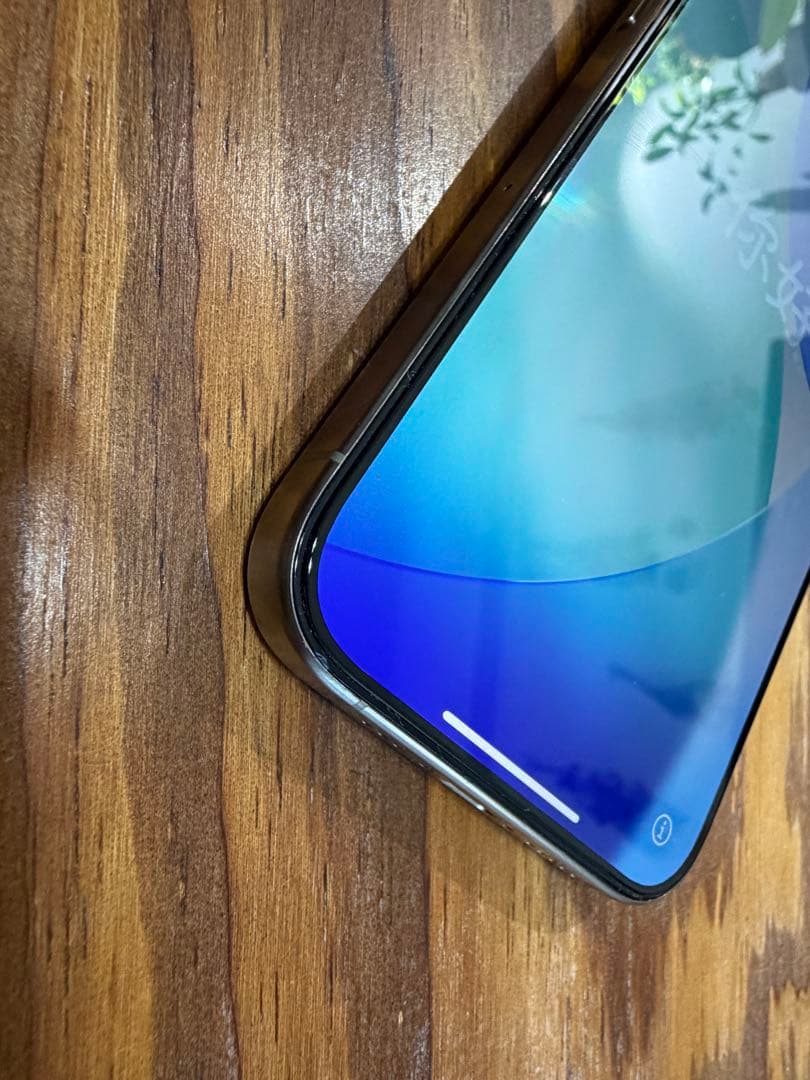 【美品】iPhone15Pro 256GB natural titanium