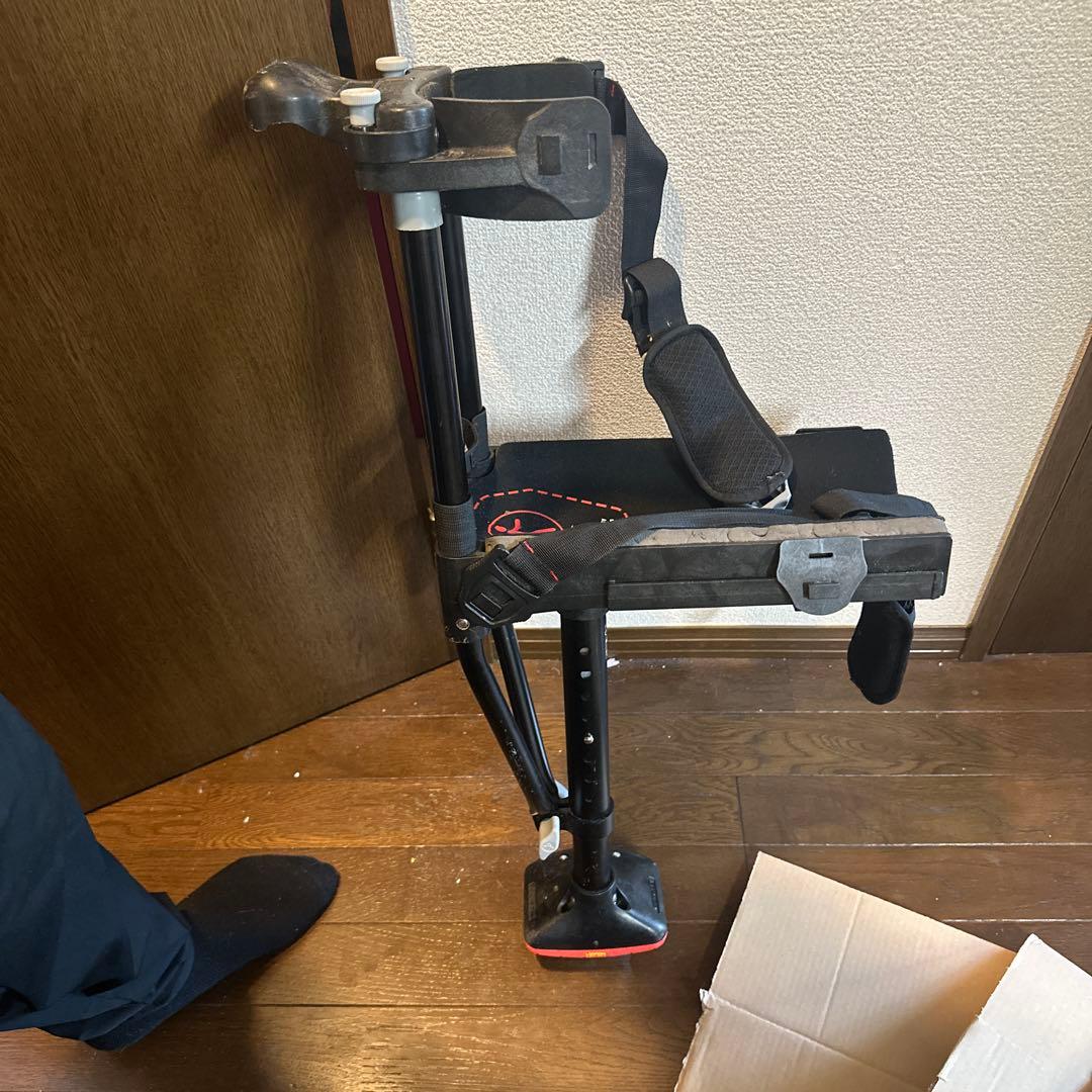 アイウォーク iwalk2.0 ハンズフリーになる松葉杖