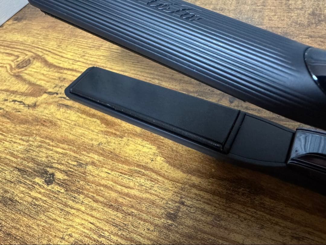 リファ ストレートアイロン　PRO