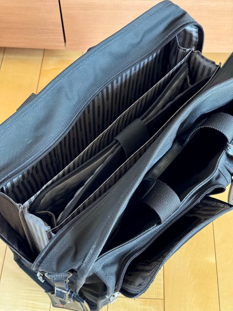 赤ロゴ TUMI トゥミ ビジネスバッグ ブラック 正規品
