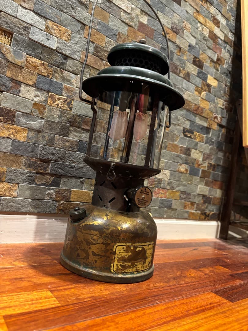 【戦時中軍用 】1946年 B 220D コールマン ランタン ケース付き