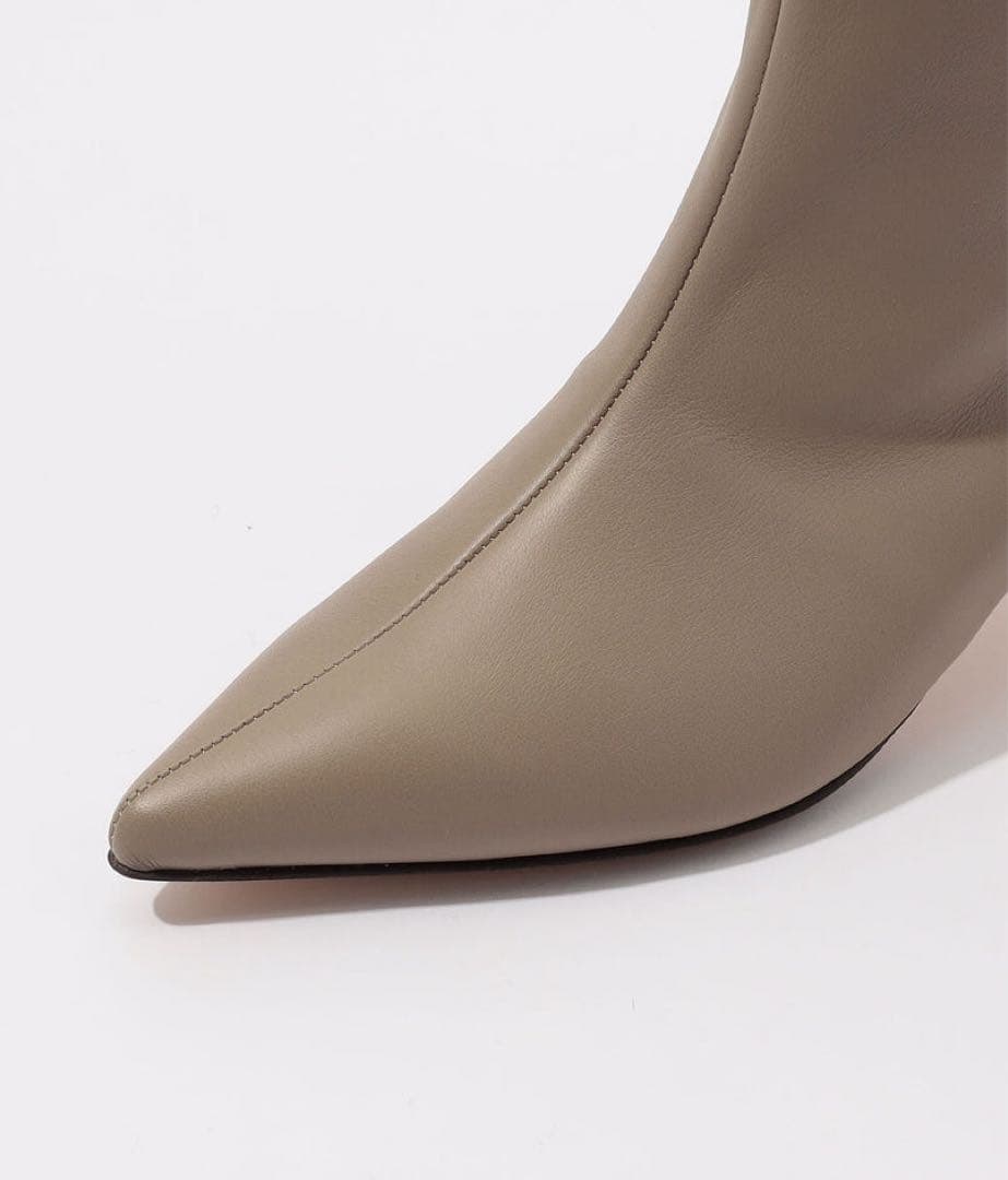 未使用品　定価44000 TOMORROWLAND ミドルブーツ23〜23.5