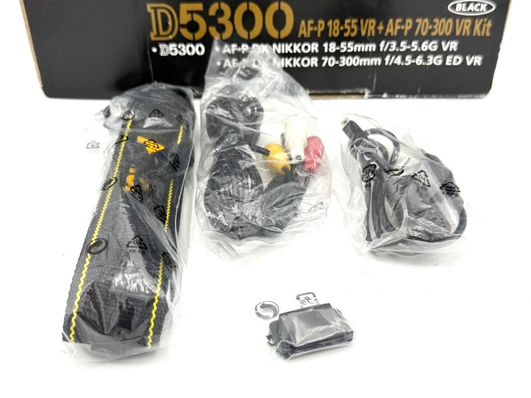 【ショット数1052】Nikon D5300 ダブルズームキット　完動品