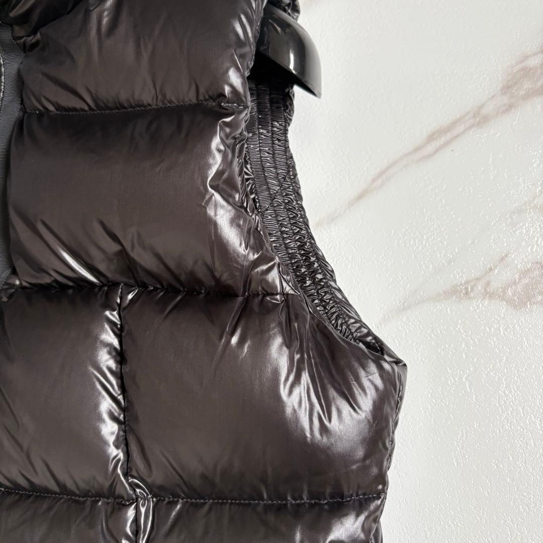 美品◆2021AW タトラス ダウン ベスト 光沢 シャイニング L 黒