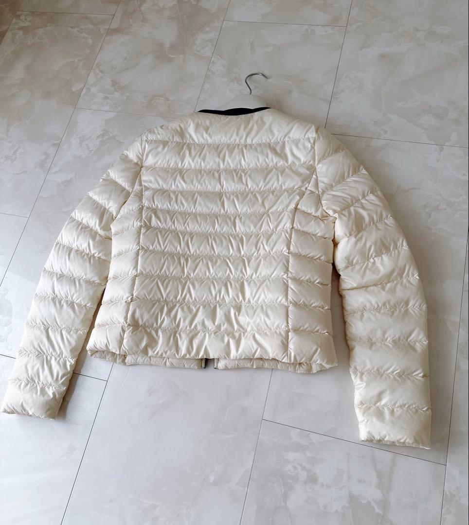 MONCLER モンクレール ノーカラー ダウンジャケット 白2