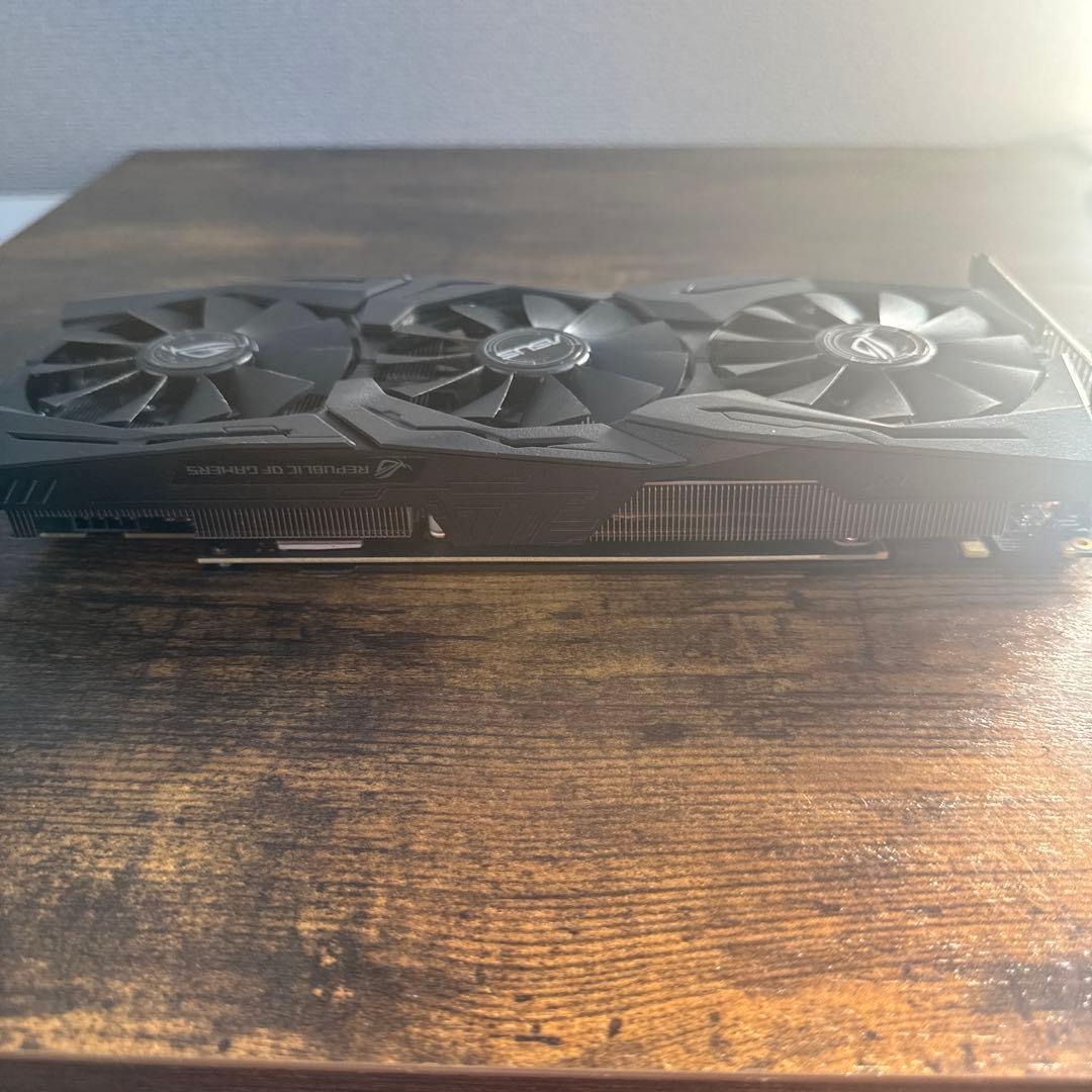 ASUS ROG STRIX GTX1070 O8G GAMING 動作確認済み