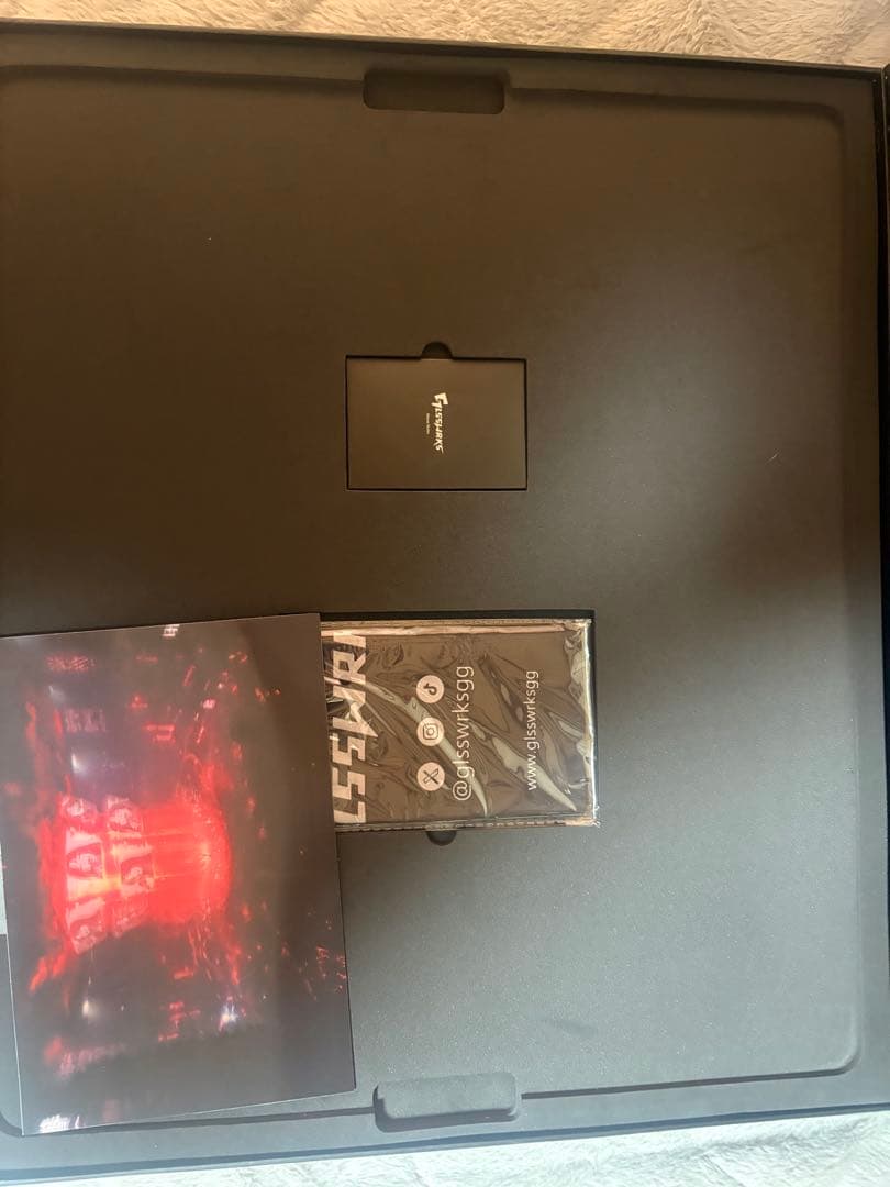 GLSSWRKS Hana ガラスマウスパッド