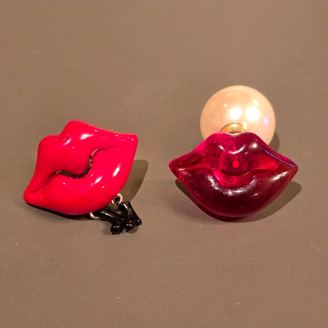 【ひかり様】THROW A KISS　ピアス　2個セット　唇　リップ