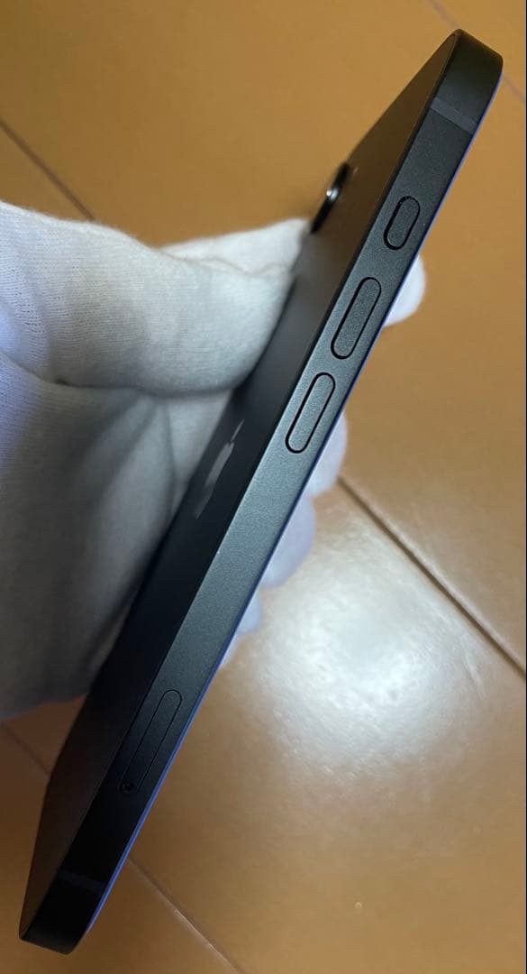 Apple iPhone 16e ブラック 128GB