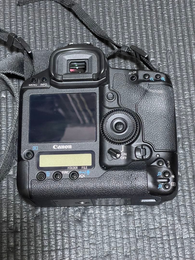 Canon EOS-1D Mark IV ショット数25386