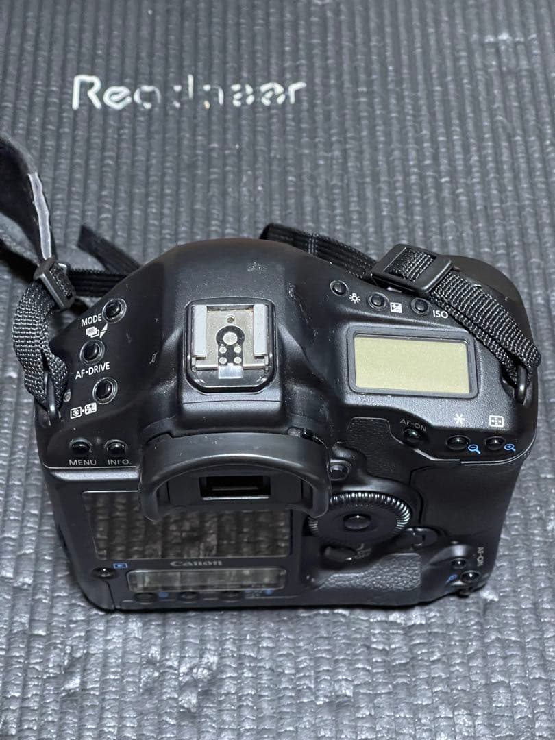 Canon EOS-1D Mark IV ショット数25386