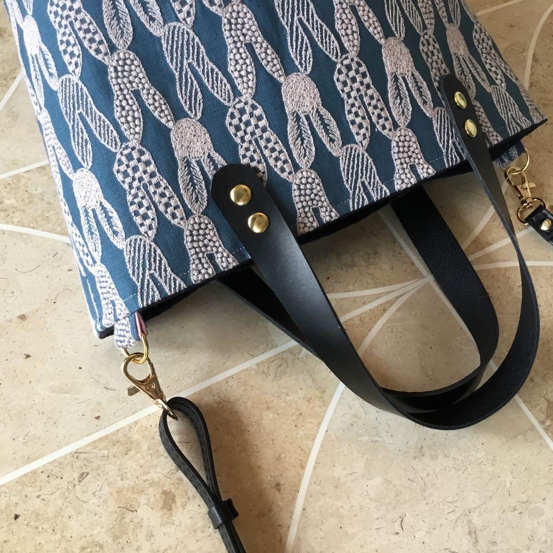 ミナペルホネンpomppiaブルー　丸底ショルダーバッグハンドメイド