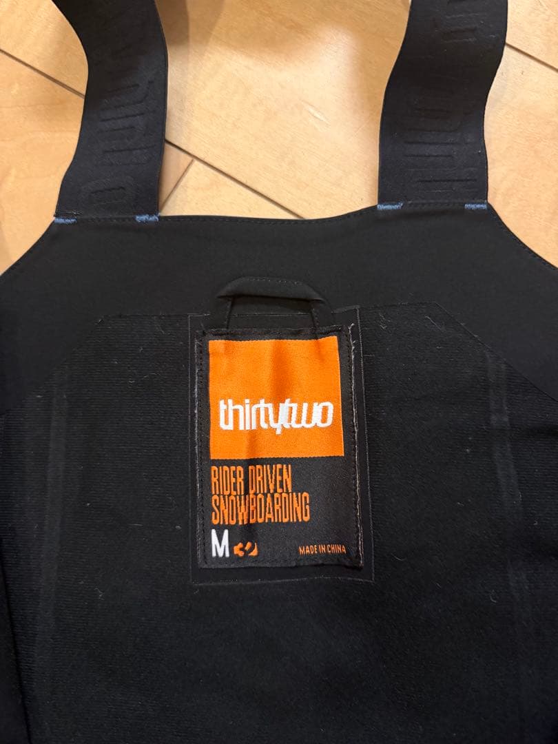 thirtytwo スノーボードウェア 上下セット インナーダウン付