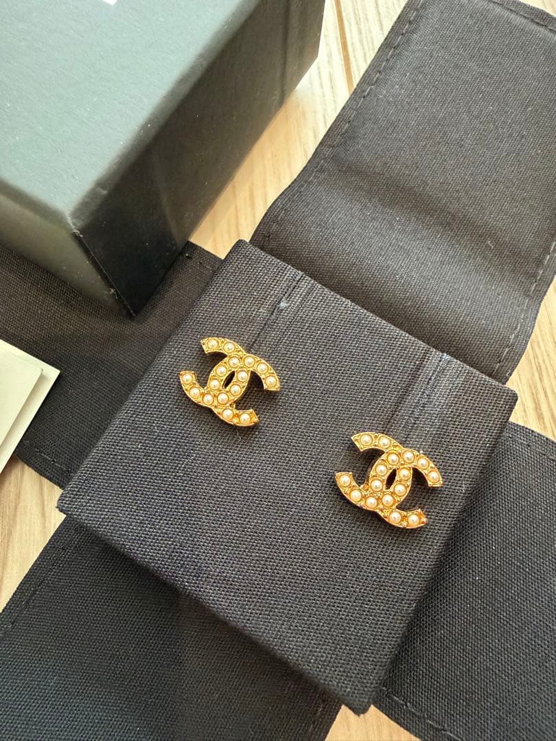 CHANEL ゴールド CCロゴピアス