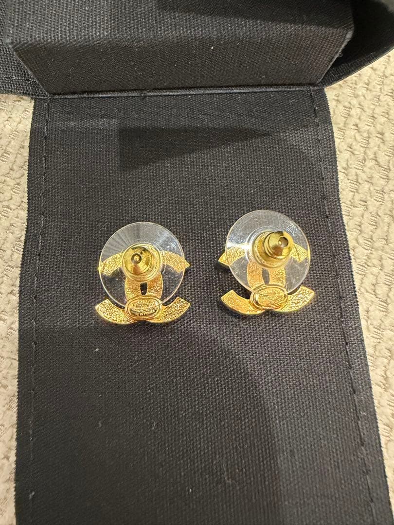 CHANEL ゴールド CCロゴピアス
