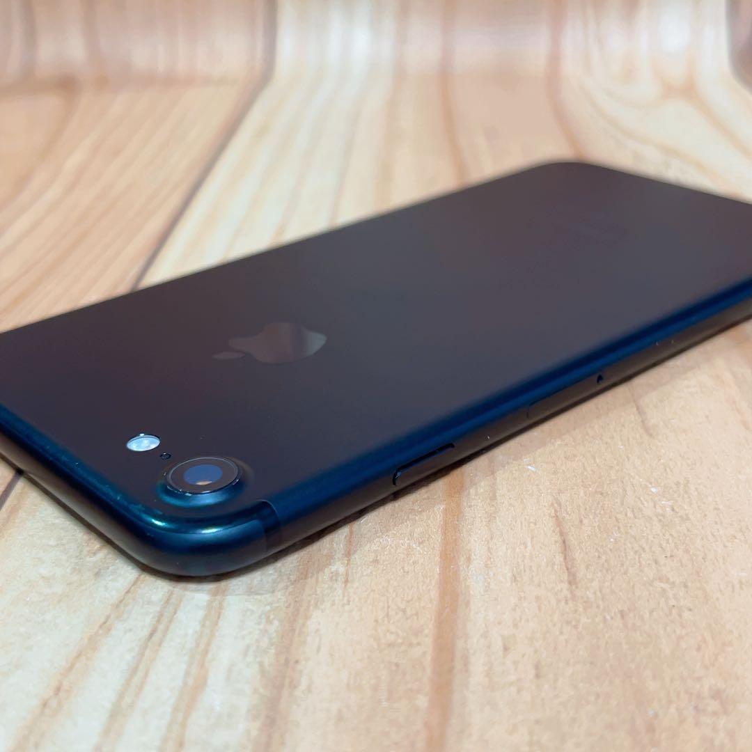 SIMフリー 本体 iPhone 7 128 GB ブラック 238 電池良好