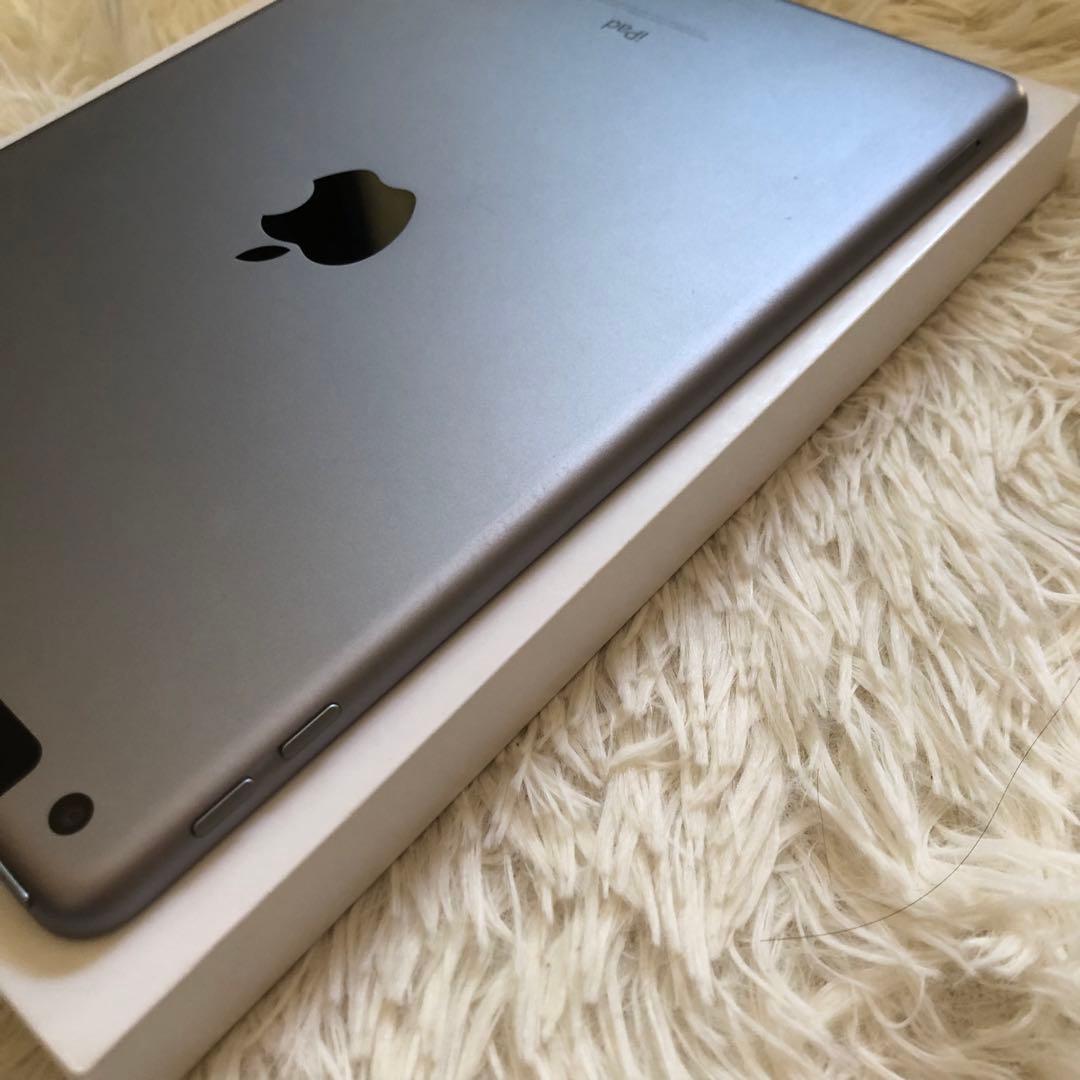 【先着順】iPad 第6世代 32GB SIMフリー【すぐ発送】