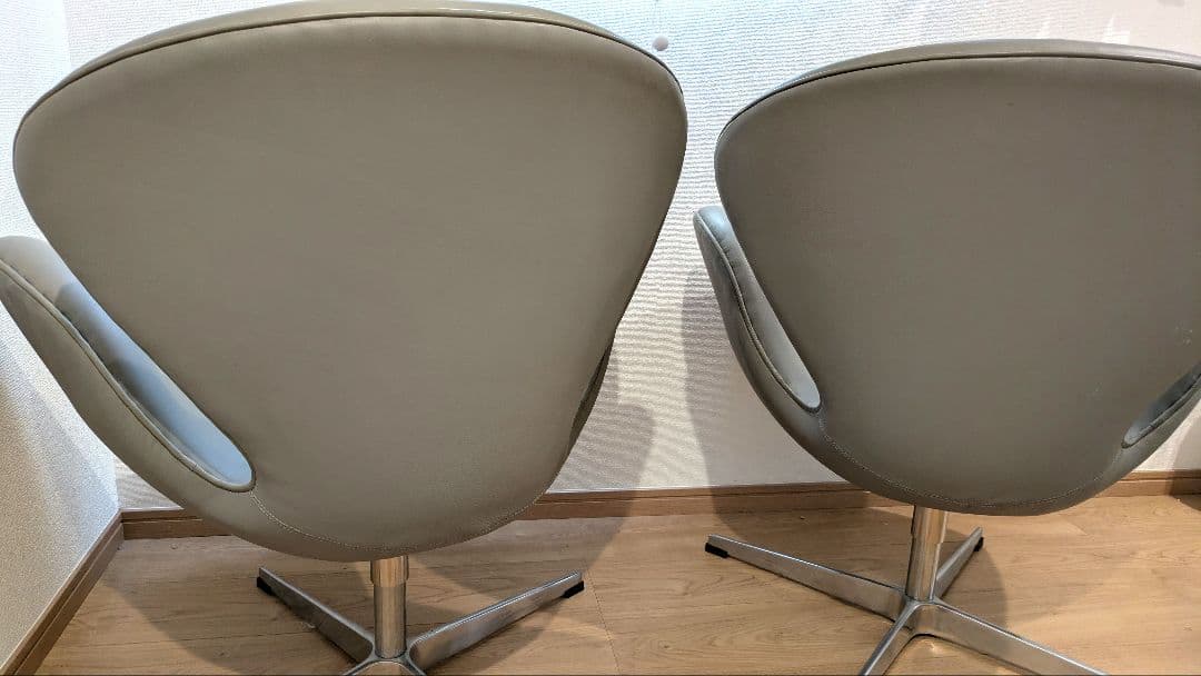 【千代田区にて直接引取か着払】スワンチェア（リプロダクト品）一人掛ソファ　2台
