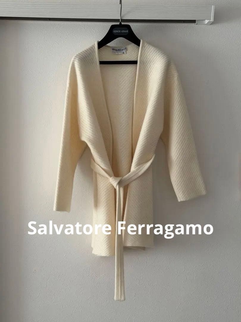 美品❣️Salvatore Ferragamo アイボリー カーディガン M