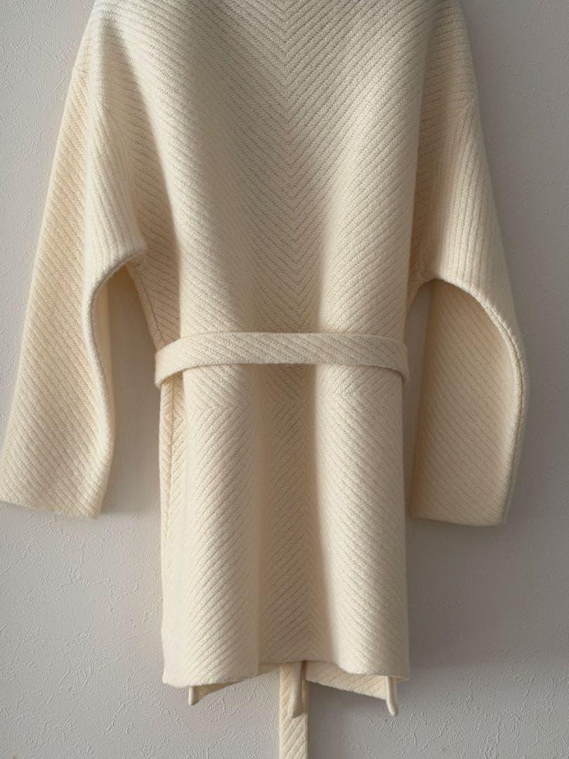 美品❣️Salvatore Ferragamo アイボリー カーディガン M