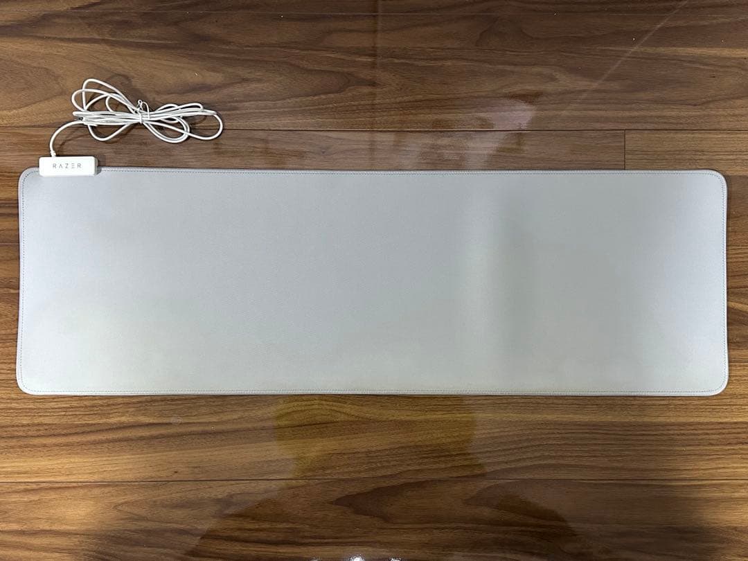 RAZER 白 デバイスセット マウス キーボード マイク マウスパッド