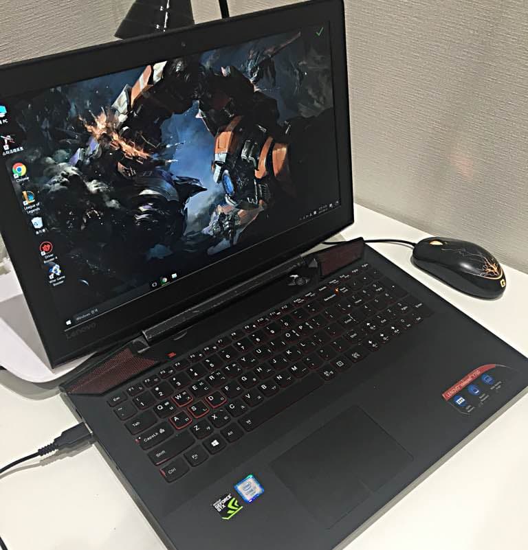 その他ノートPC本体 Lenovo Y700
