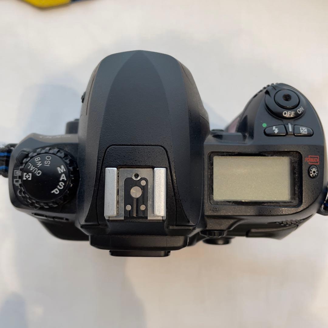 ⭐️Nikon⭐️ニコンD100バッテリーホルダー付レンズ7点ケースクリーナー付