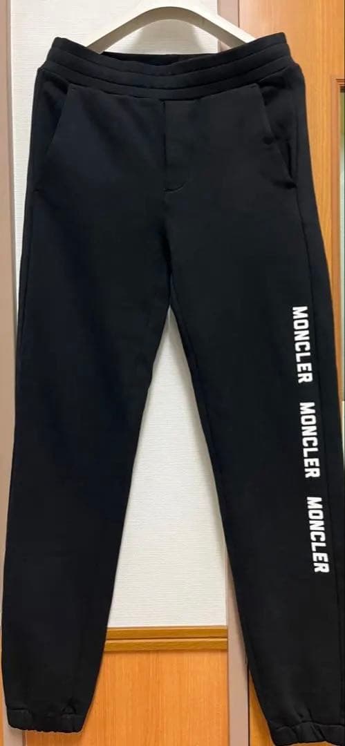 【セットアップ】MONCLER ブラック パーカー Sサイズ