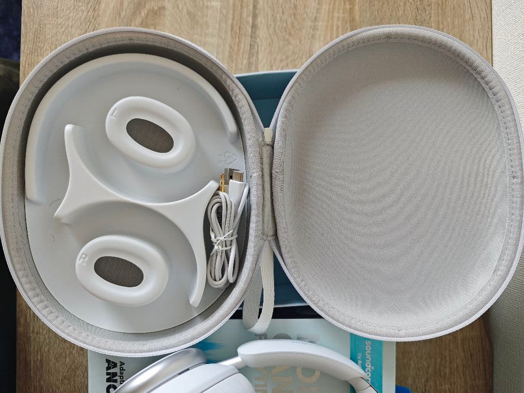 Soundcore Q45 ホワイト ワイヤレスヘッドホン