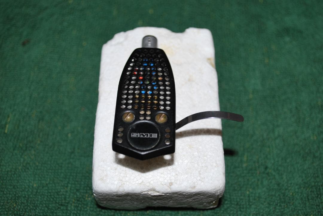 SMEへッドセル3009用エンパイア4000D1・リード線付き中古品の出品です。