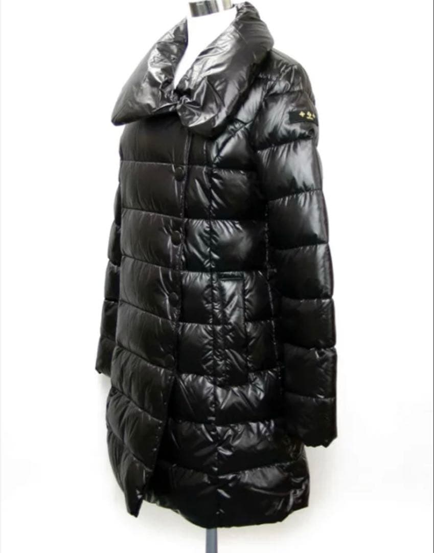 しろっちゃ⭐️TATRAS ブラックロングダウンコート