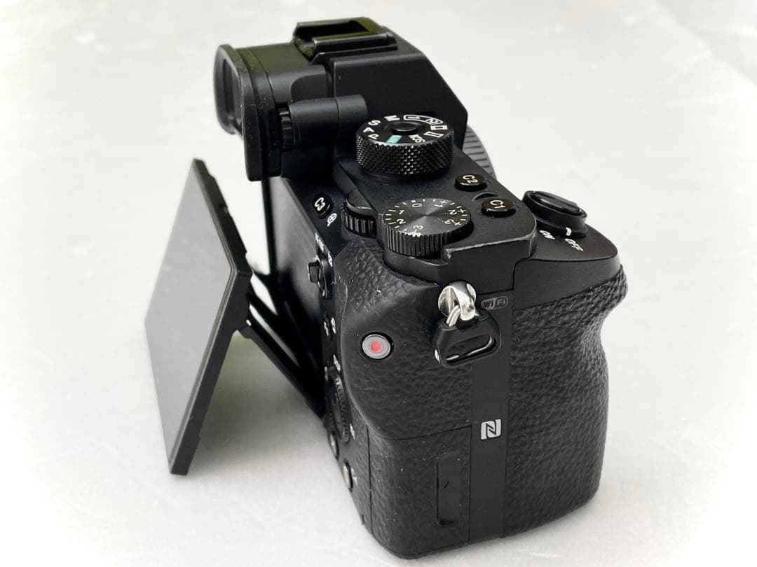 SONY α7RⅡ ボディフルサイズミラーレス　ストラップ無し