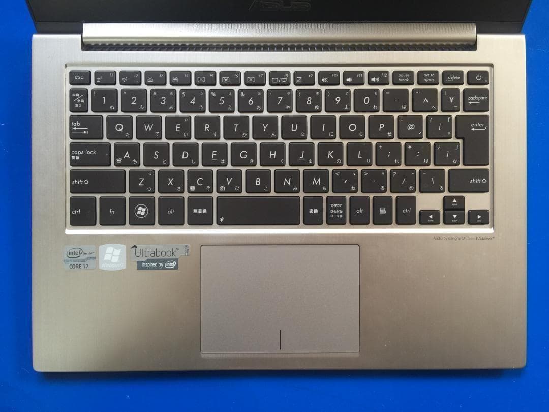 ASUS UX31A 13.3型液晶 IPS/SSD128G/Offece 軽量