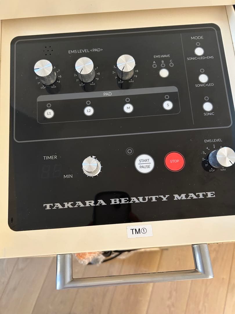 世界特許技術　業務用TMキューブ　筋トレ　超音波/EMS/LED/光