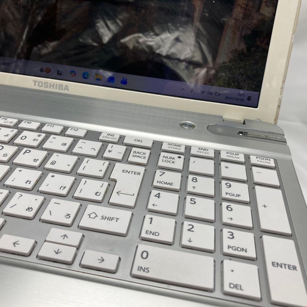 高性能ノートパソコン 大画面 爆速SSD 東芝 オフィス