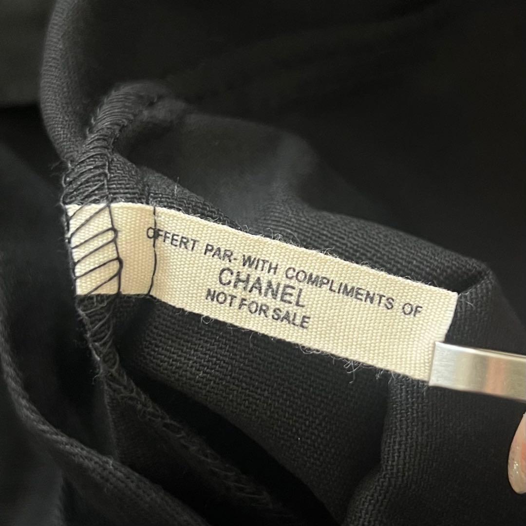 C H A N E L ノベルティキャンバストート