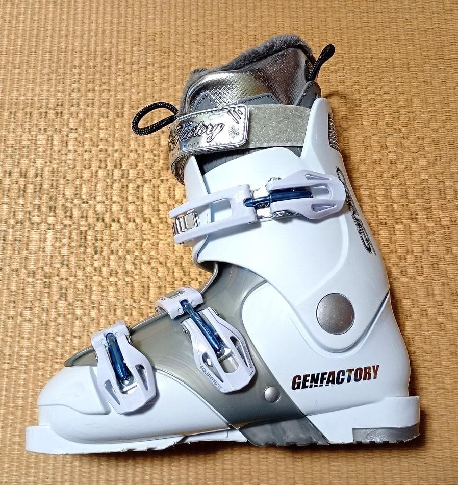 24.0〜24.5cm スキーブーツ GENFACTORY CARVE-5