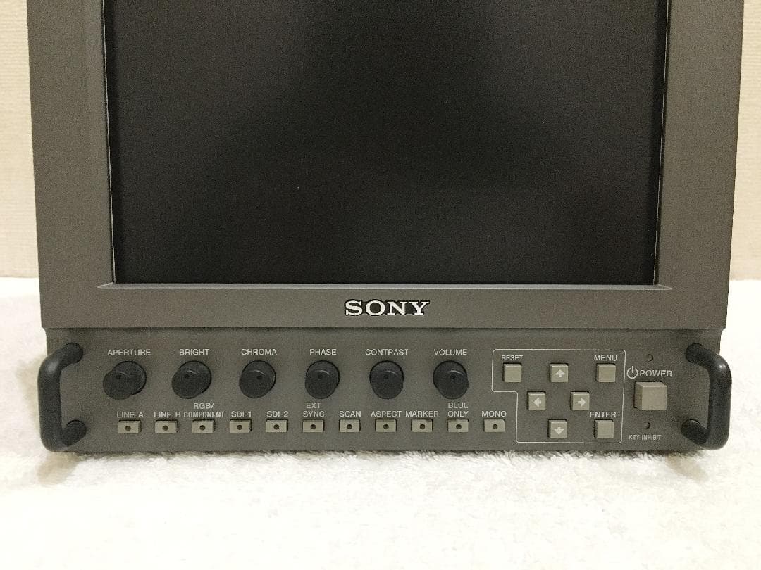 SONY LMD-9050 8.4型マルチフォーマット液晶モニター