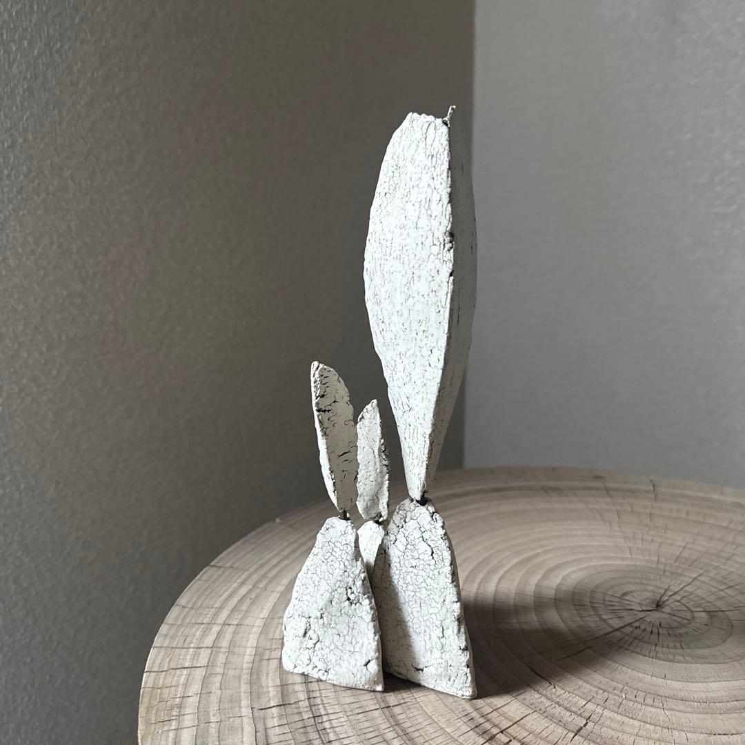 中根楽さん 草のオブジェ