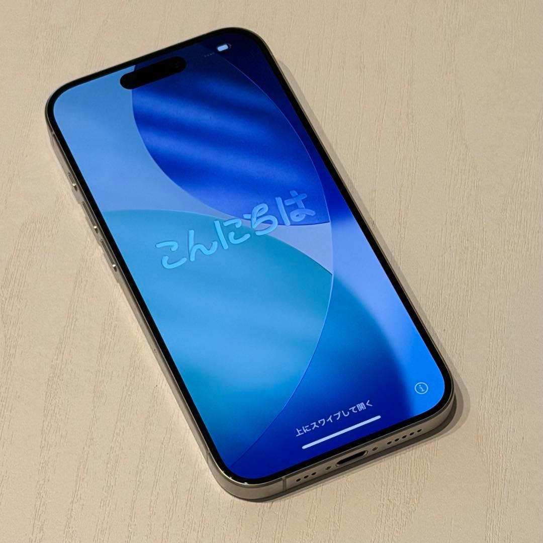 【ちけ】iPhone 15 Pro 256GB SIMフリー 美品