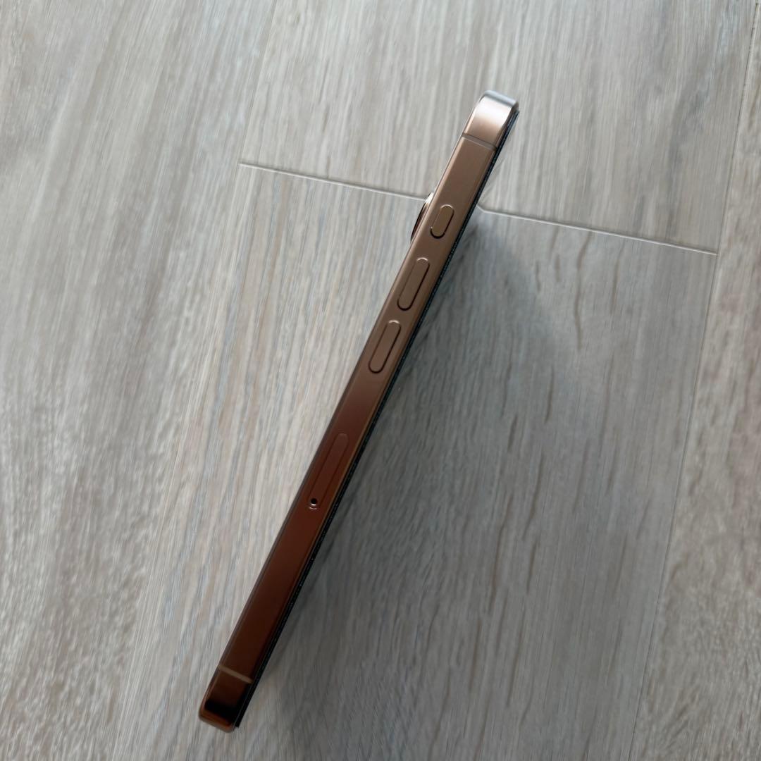 【極美品】iPhone 16 Pro 128GB デザート 100%