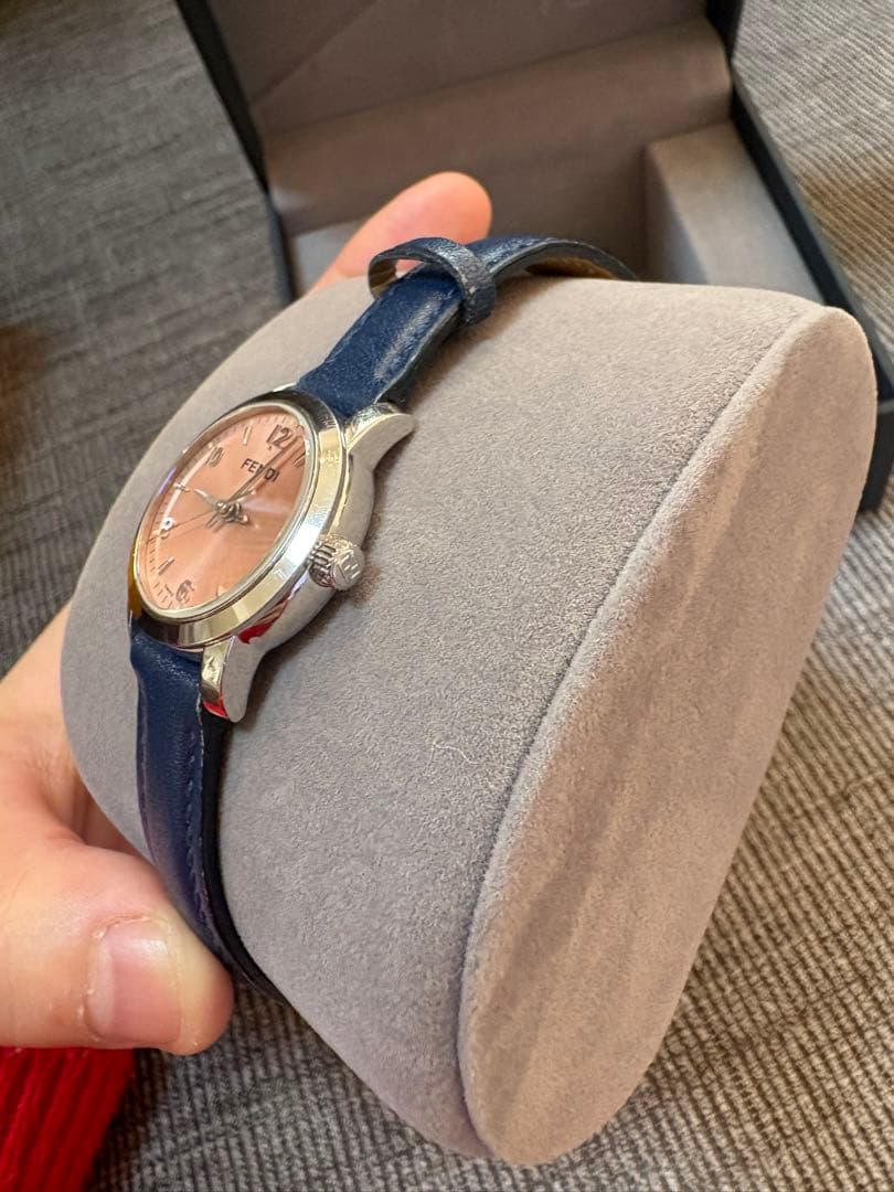 FENDI 腕時計 レディース