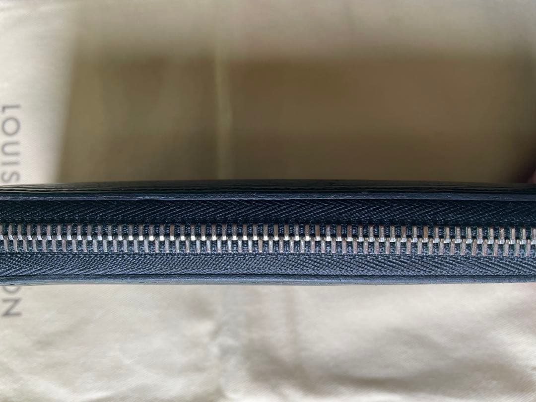 ヴィトン　エピ　ポルトフォイユクレマンス　長財布